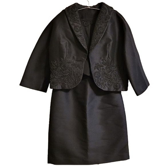 True Vintage Womens Blk Cropped 3/4 Sleeve Blazer With skirt & Cami Suit Set s:S - Picture 1 of 16